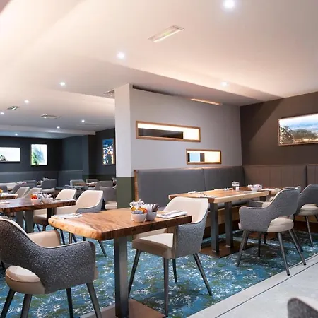The Bay & Luxury 3* Kenmare