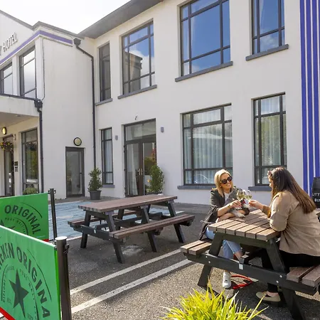 The Bay & Luxury Kenmare