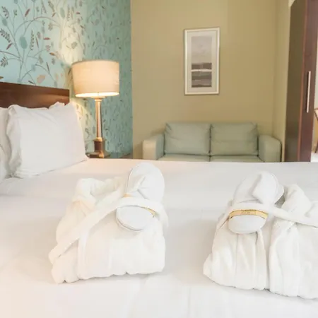 The Bay & Luxury Hotel 3*