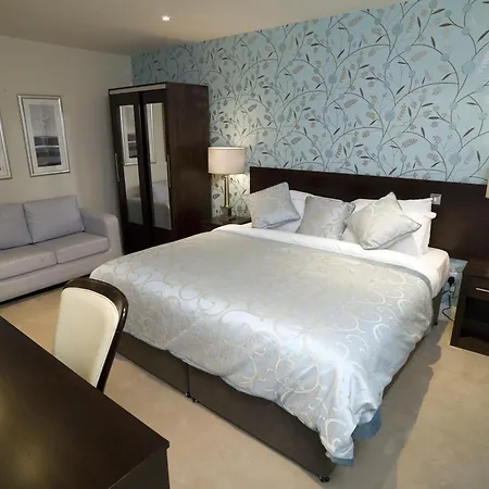 The Bay & Luxury 3* Kenmare