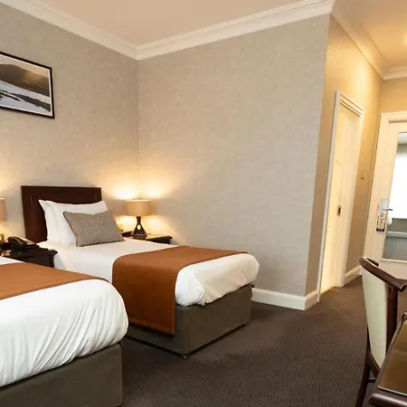 The Bay & Luxury Kenmare
