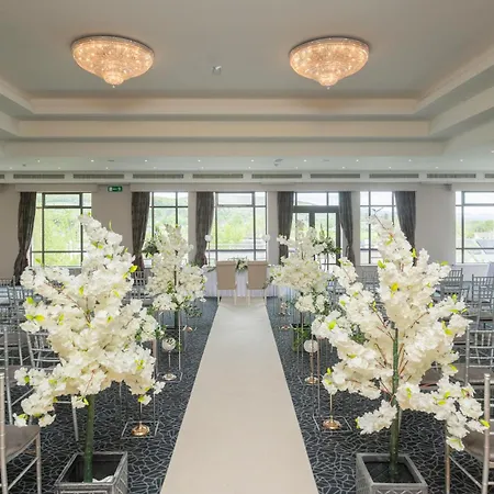 The Bay & Luxury فندق كينمير