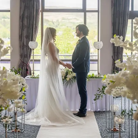 The Bay & Luxury Hotel Kenmare