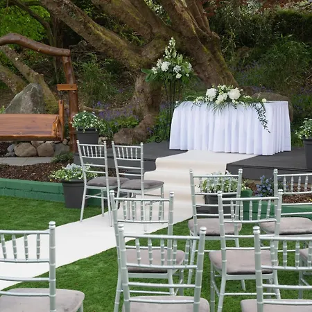 The Bay & Luxury فندق