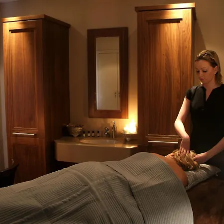 The Bay & Luxury Kenmare