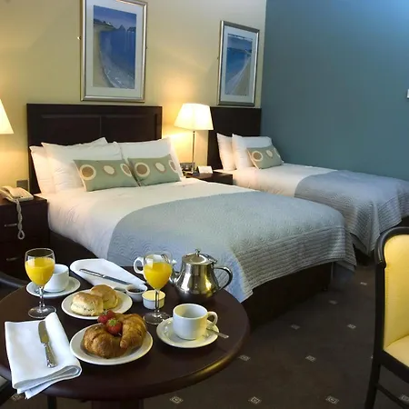 The Bay & Luxury Hotel Kenmare