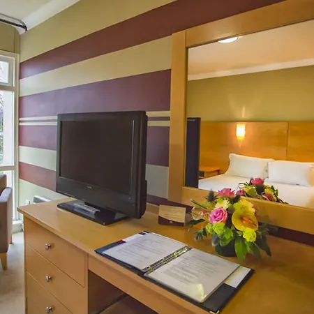 Hotel The Bay & Luxury Kenmare