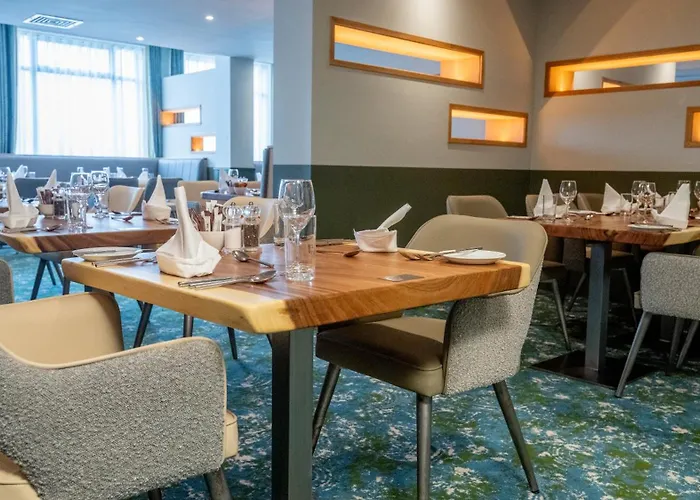 The Bay & Luxury 호텔 3*