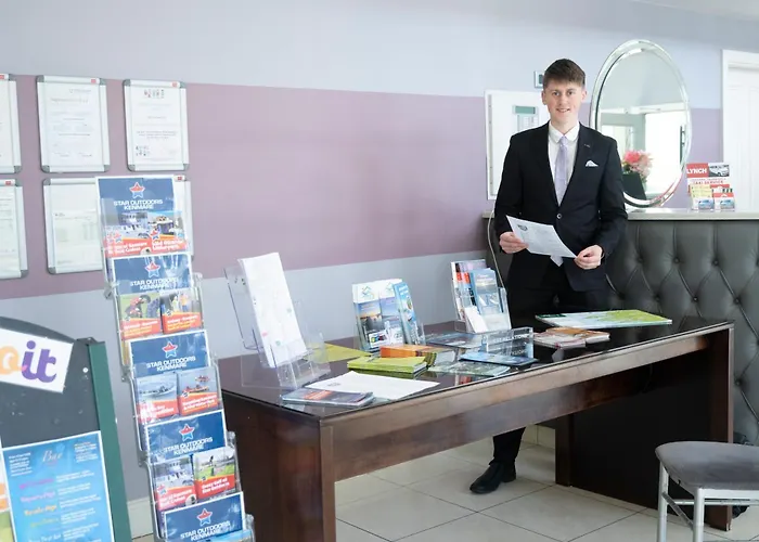 The Bay & Luxury Hotel