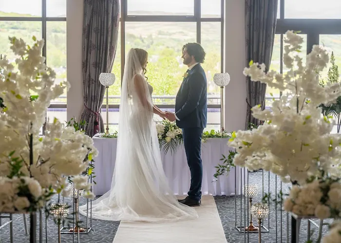The Bay & Luxury Hotel Kenmare