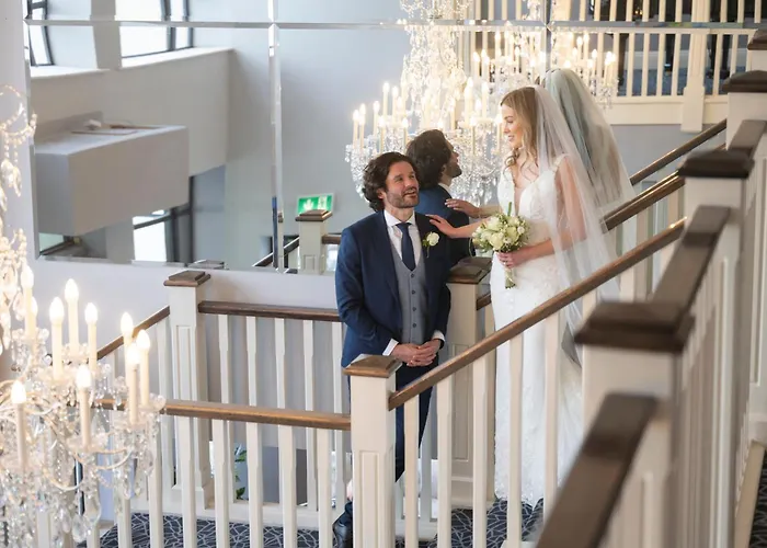 호텔 The Bay & Luxury