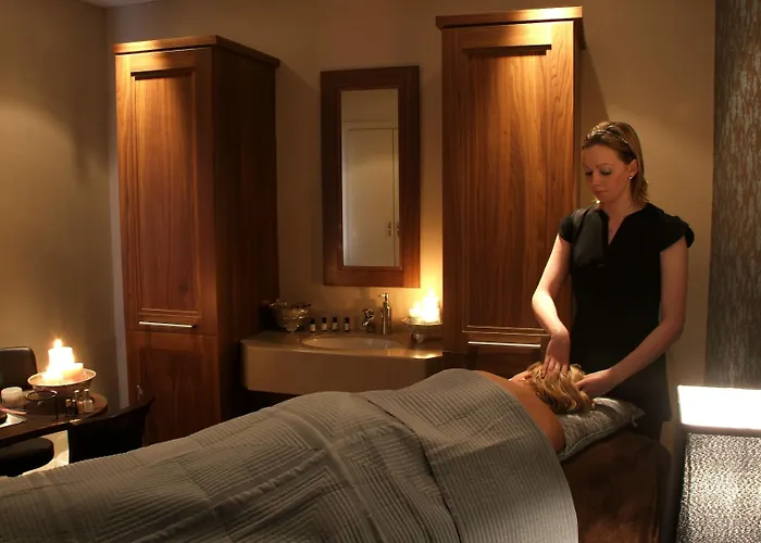 The Bay & Luxury Kenmare